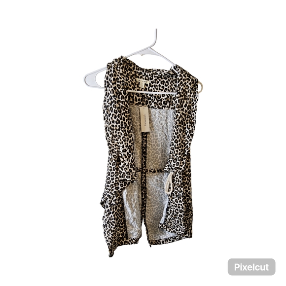 1 NWT Francesca's Miami Brown Cream and Black AnimL Print Vest Size Small - Picture 7 of 10